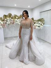 C2024-CB73 - robe de mariée en perles de cristal avec manches longues transparentes et traîne amovible