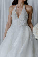 C2024-HB115 - vestido de novia sin espalda con escote en V y falda de corte A
