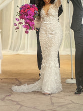 C2024-LS227V - vestido de novia entallado de manga larga con escote en pico abierto