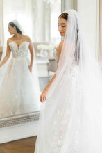 C2024-SA54 - robe de mariée bustier style corset avec jupe trapèze en dentelle