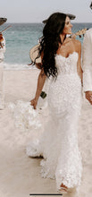 C2024-SS24 - sweetheart strapless 3D lace wedding gown with chapel train