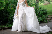 C2024-LD72 - scoop neck embroidered wedding gown with detachable train