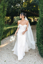 C2023-OS66g - robe de mariée ajustée sans bretelles à épaules dénudées