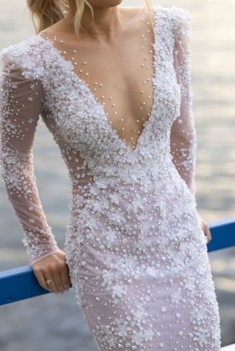 C2023-VLS - Robe de mariée sexy à manches longues et col en V avec perles et voile