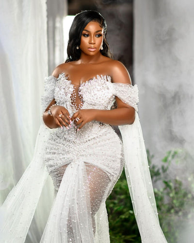 C2023-OS35P - robe de mariée perlée grande taille ajustée à épaules dénudées