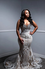 C2021-TT01 - fitted plus size strapless wedding gown with sweetheart bust line and fitted mermaid figure