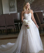 C2022-ALS24 - robe de mariée trapèze sans bretelles en dentelle