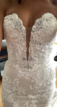 C2022-SLF29 - Vestido de novia de encaje con pedrería y escote corazón