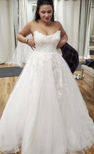 C2022-OSB202 - robe de bal de mariage formelle à épaules dénudées et encolure dégagée