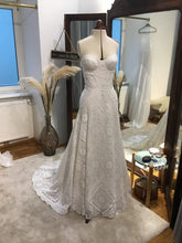 C2022-VS30 strapless bohemian vintage wedding gown