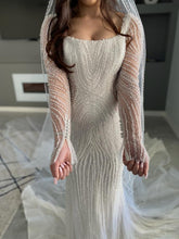C2023-SLS700 robe de mariée transparente à manches longues et col rond avec perles