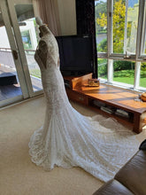 C2023-SSV610 sexy vestido de novia de encaje con cuello en V y tirantes finos