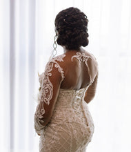 C2023-LS116 Robe de mariée transparente à manches longues et décolleté illusion