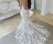 C2022-DS441  Strapless detachable sleeve lace wedding gown