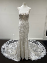 C2022-VS53 - Vestido de novia con escote en pico, sin mangas, encaje y bordado