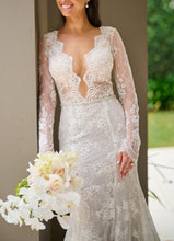 C2022-Vl443 - Vestido de novia de manga larga con escote en V y encaje transparente