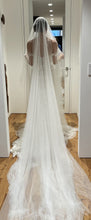 C2022-os71 - Jolie robe de mariée en dentelle chérie avec bretelles