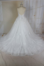 Style #95085 - Robe de mariée trapèze à bretelles spaghetti