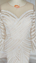 C2021-Jumoke - Robe de mariée élégante à manches longues et col illusion