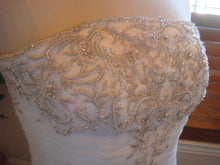 Estilo D2012 - vestido de novia formal pequeño de organza con corte en A, sin tirantes