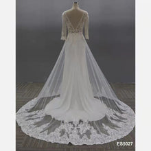 Style ES5027 - Robe de mariée à manches longues et col en V