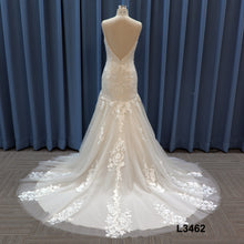 L3462 - Vestido de novia entallado y con vuelo sin mangas