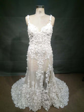 Vestido de novia de talla grande sin mangas inspirado en el diseño de Galia Lahav Kira