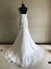 Estilo DOL-Y003 - Vestido de novia sin mangas con escote ilusión