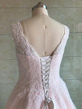 Estilo DOL-Y004 - Vestido de novia sin mangas en rosa pastel