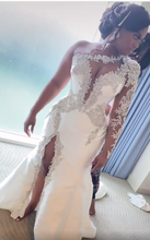 C2022-FBS887 - Robe de mariée à un bras avec perles de cristal et fente avec robe de bal amovible