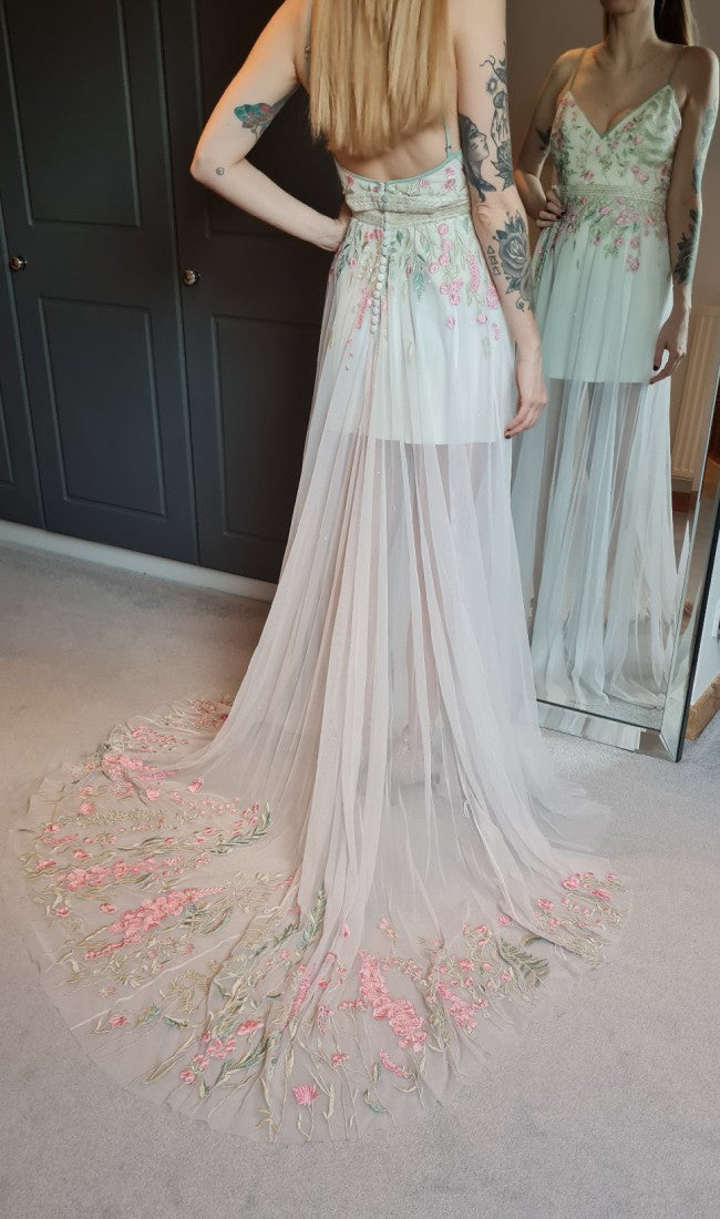 C2022psgf - Vestido de novia bohemio pastel con tirantes finos 