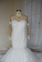 Style C2021-Shermaine - Robe de mariée grande taille avec col et manches transparents